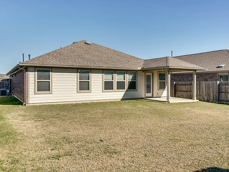 3401 Pauling Loop — Photo 18