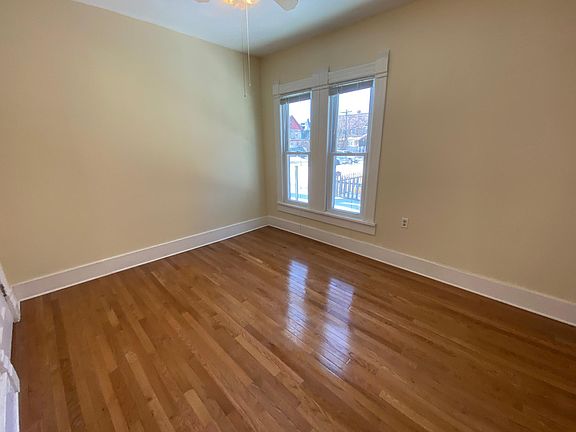 2nd image of 1322 Wealthy St SE #1