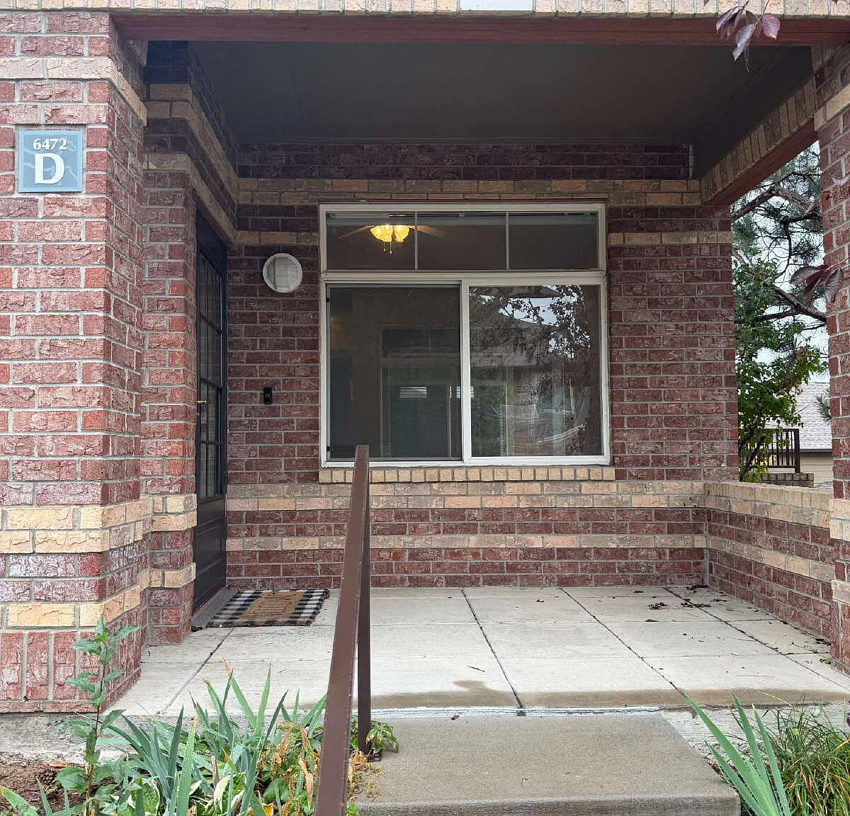 3 bed, 2.5 bath, 1629 sqft, $2,800 — Photo 2