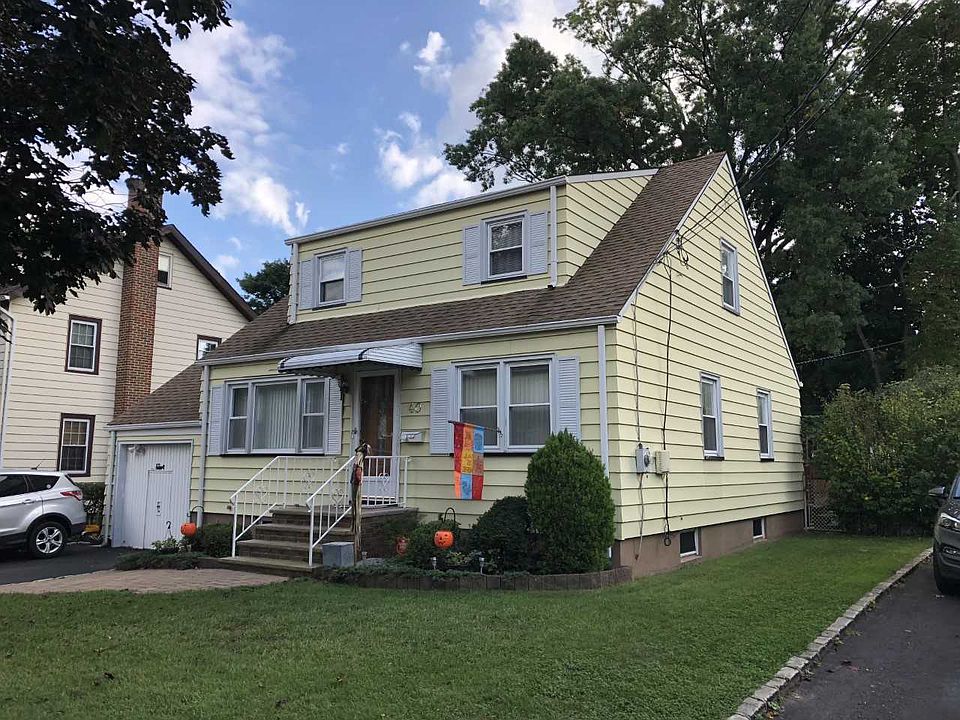 2nd image of 40 Clinton Ave