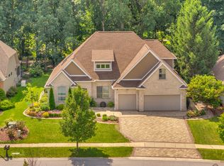 284 Muirfield Dr, Valparaiso, IN 46385