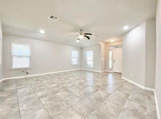 308 Chalk Knob Mnr, Leander, TX 78641
