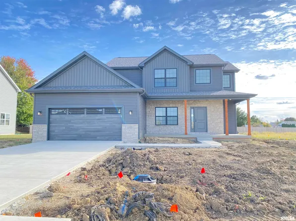 420 Hawks Nest Dr, Chatham, IL 62629