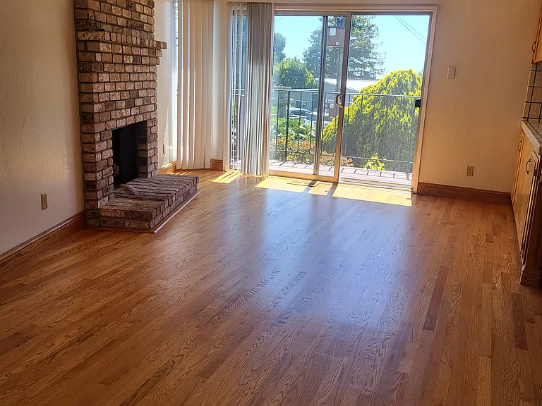906 Balra Dr — Photo 27