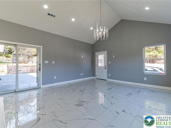 2nd image of 601 Fireline Rd