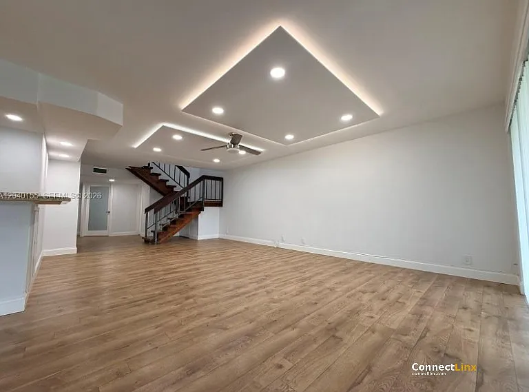 9717 N New River Canal Rd #406 — Photo 13