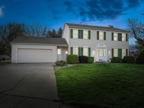 51595 Harvester Dr, Granger, IN 46530