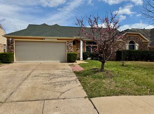 4140 Hathaway Dr, Grand Prairie, TX 75052