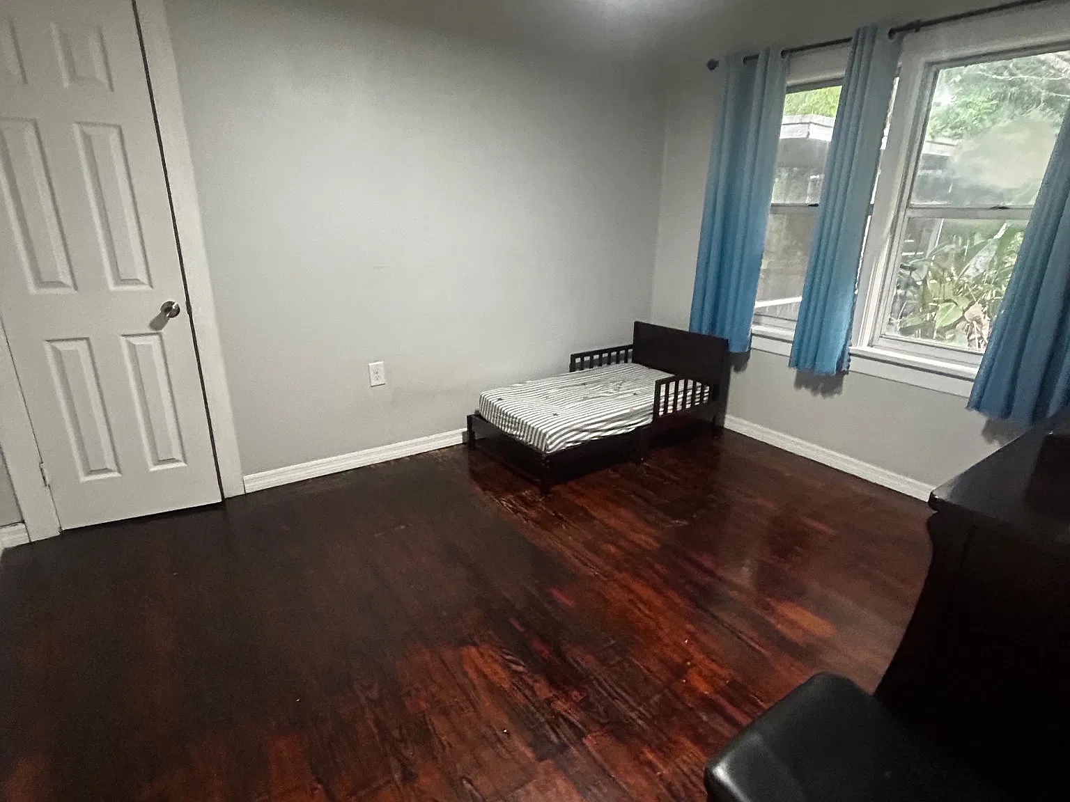5 bed, 3.5 bath, 2044 sqft, $3,400 — Photo 3