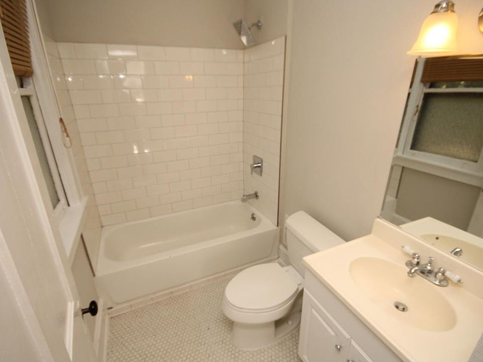 1st image of 711 Considine Ave #1