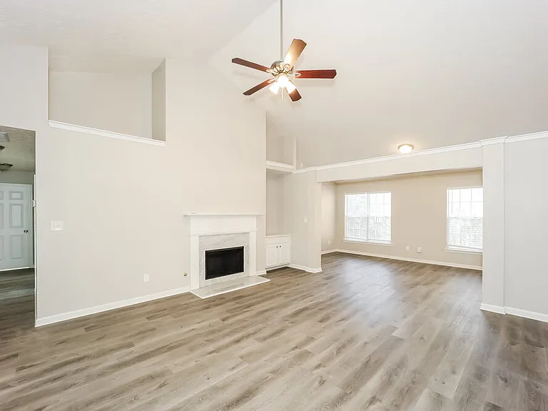 8835 Lake Rd — Photo 4
