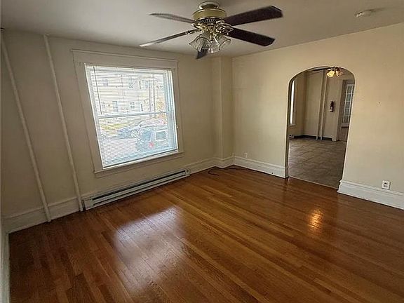 4th image of 102 N 4th St #1