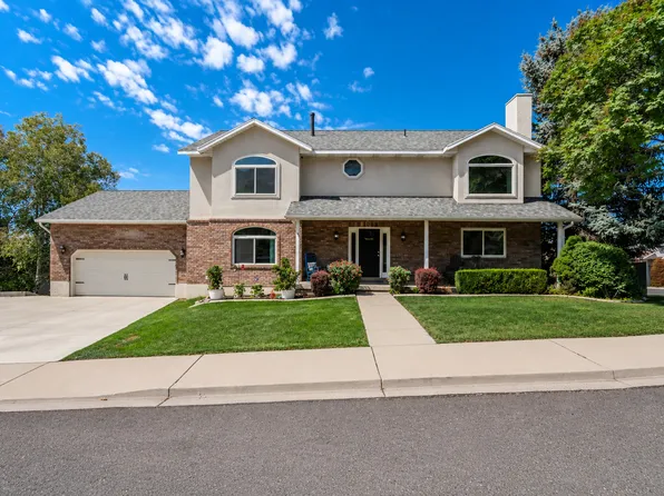 1069 N Sage Dr, Pleasant Grove, UT 84062