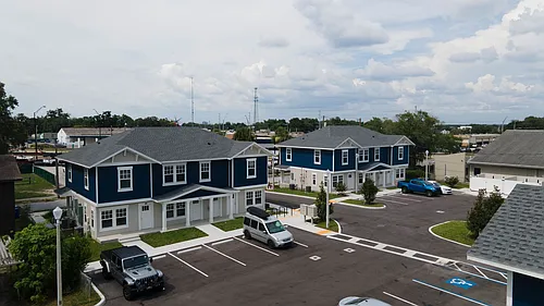 Royal Oak Apartments Photo 1