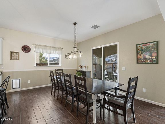 4th image of 1641 Crescent Pointe Ct