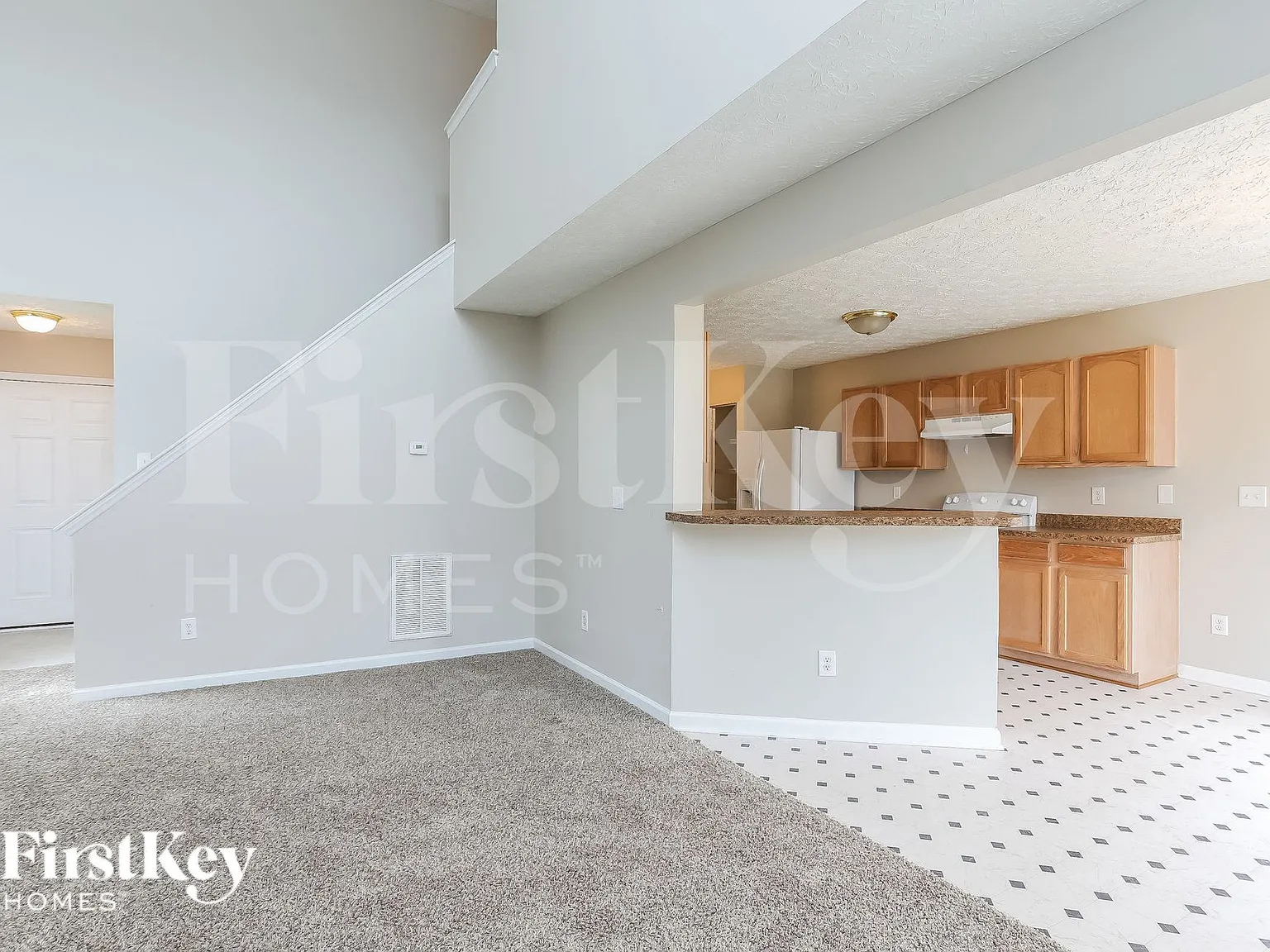 3 bed, 2.5 bath, 1710 sqft, $2,020 — Photo 3