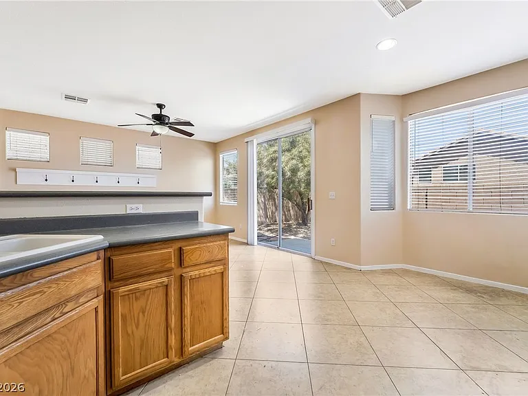 8104 Caspian Moon Dr — Photo 12