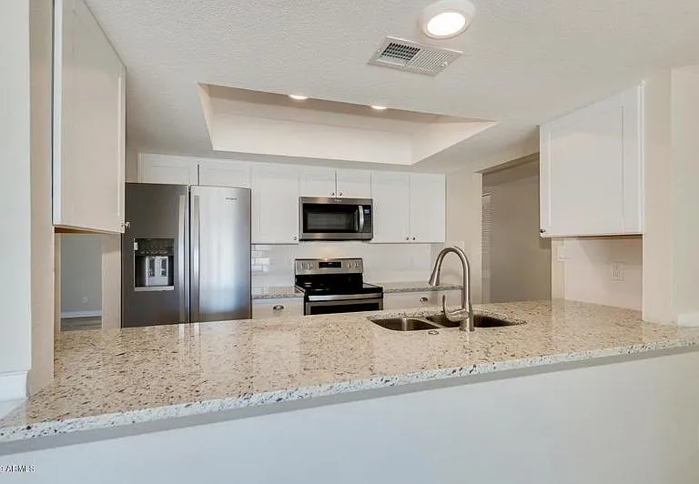 7142 S La Rosa Dr — Photo 10