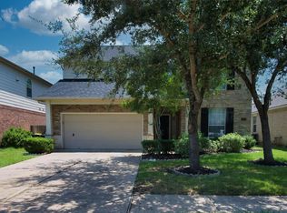 2023 Creek Run Dr, Pearland, TX 77584