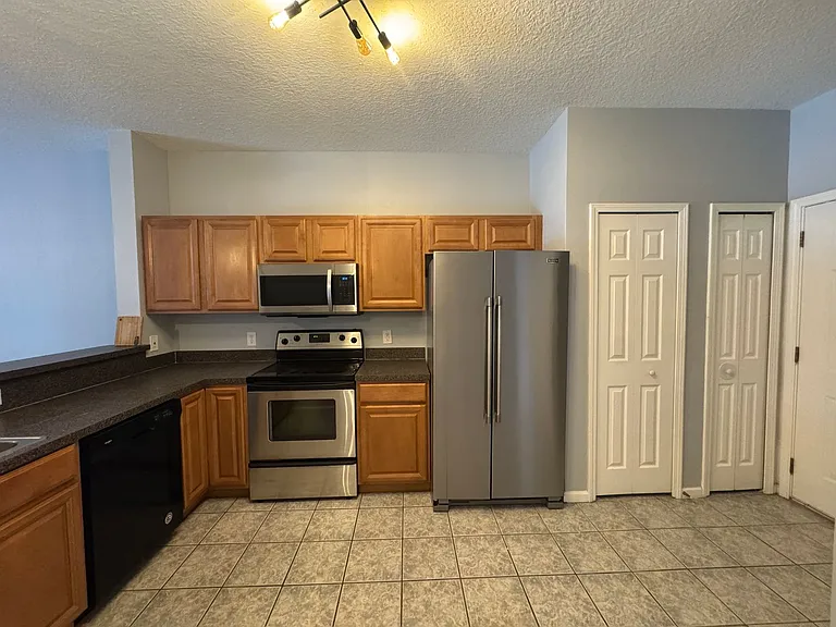 7806 Melvin Rd — Photo 12