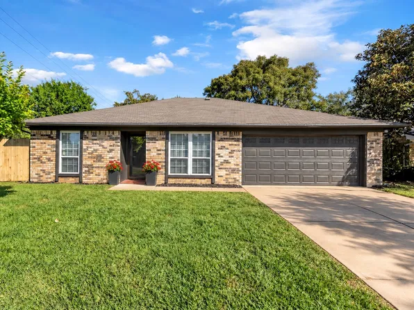1916 Heidelberg Dr, Fort Worth, TX 76134