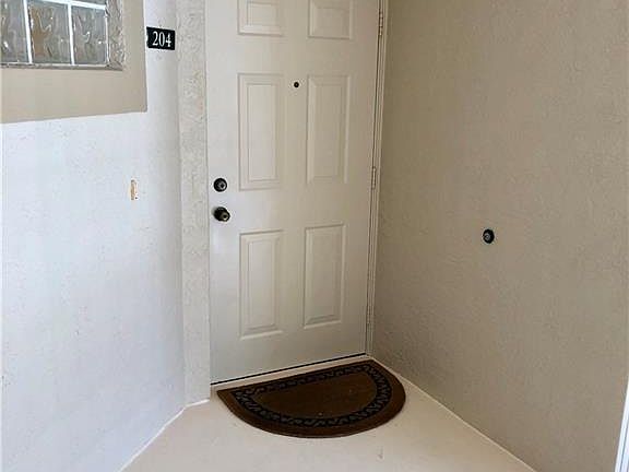 3rd image of 2437 Millcreek Ln APT 204