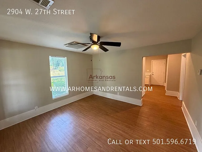 2904 W 27th St — Photo 3