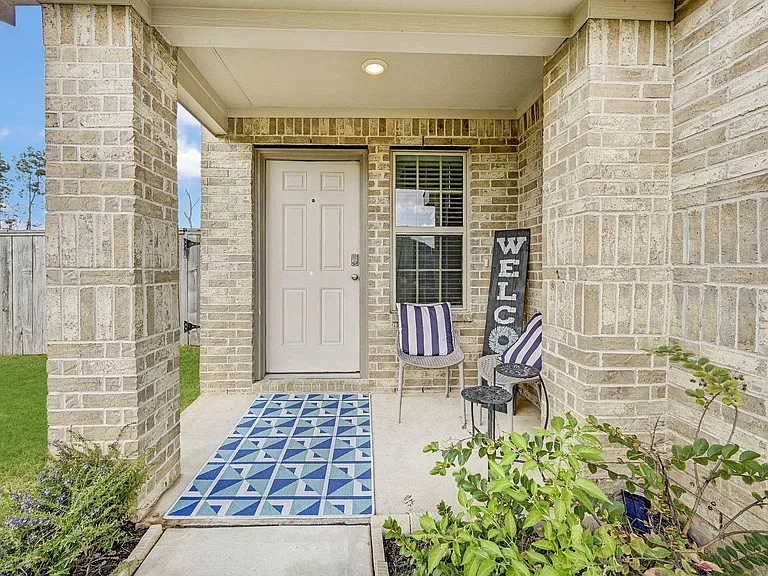 1702 Campos Ct — Photo 25