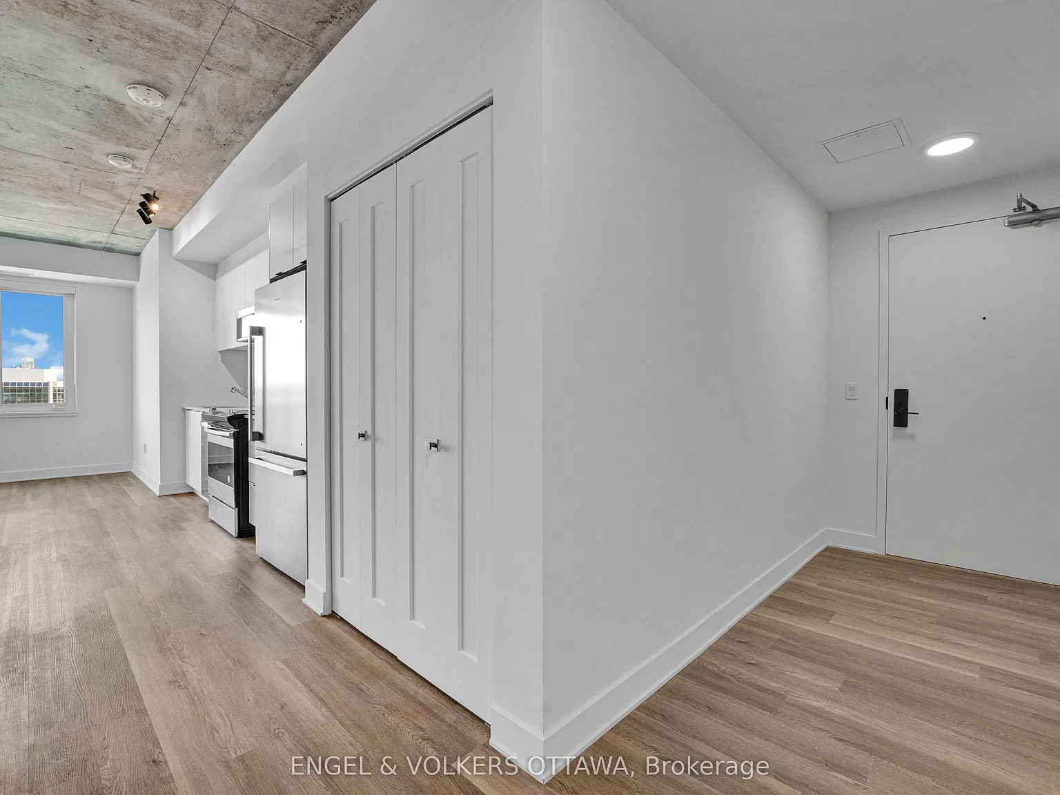 2 bed, $2,795 — Photo 3