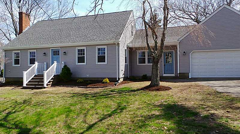 1st image of 160 Hopeworth Ave
