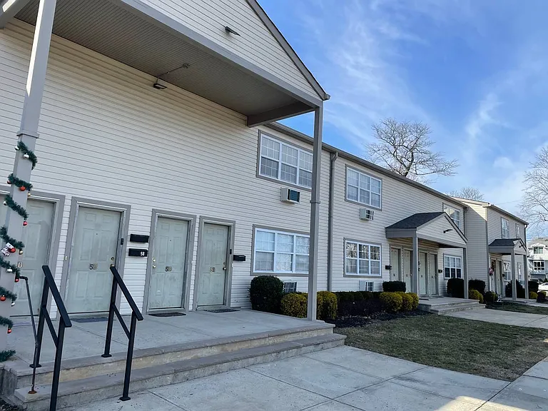 582 Patten Ave #61 — Photo 12