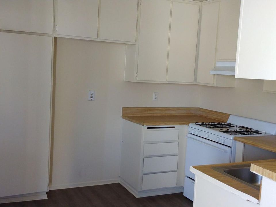 1st image of 16352 Pebble Beach Dr #114