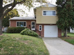 909 Marksworth Rd, Baltimore, MD 21228