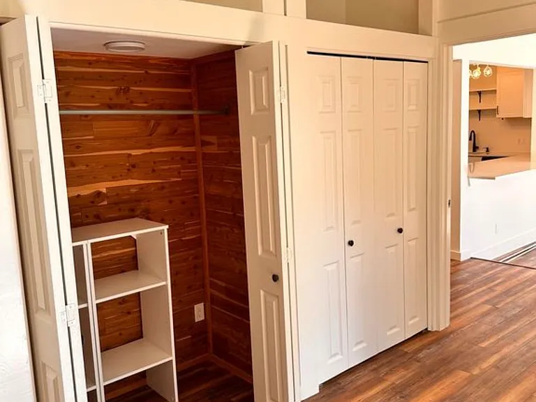 403 Post Road Dr — Photo 17