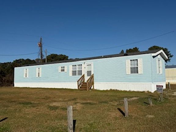 2nd image of 3745 Burgaw Hwy #4