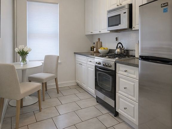 4th image of 31 Bedford St APT 6