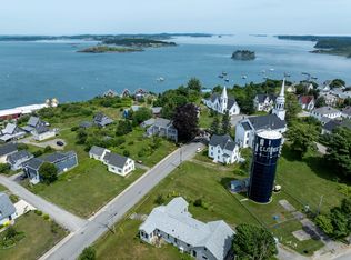49 Main St, Lubec, ME 04652