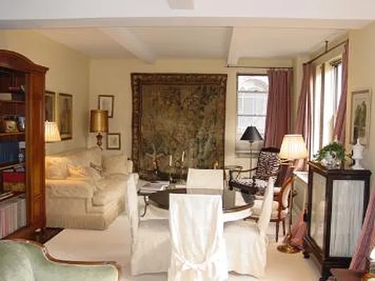 Sold by Corcoran | media 24