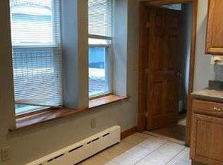 389 Hanover St #2, Boston, MA 02113