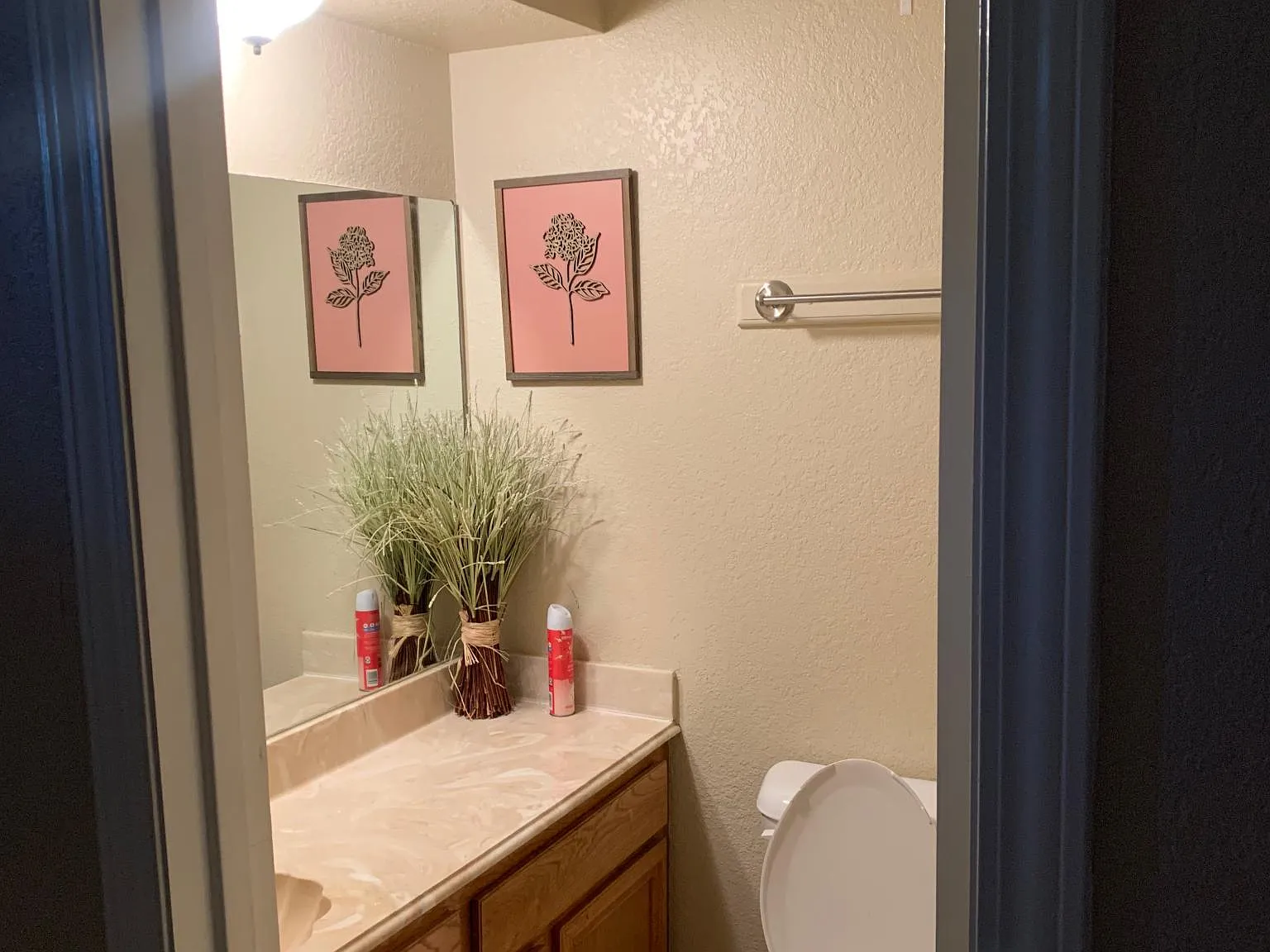 2 bed, 1.5 bath, 1100 sqft, $1,100 — Photo 2