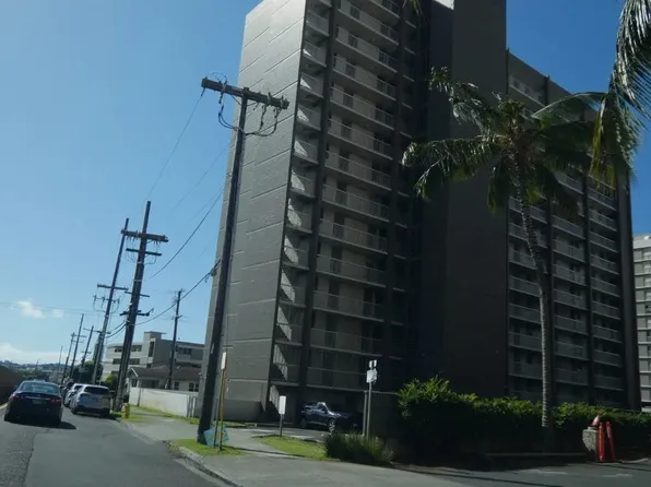 1320 Alexander St #Penthouse 1, Honolulu, HI 96826