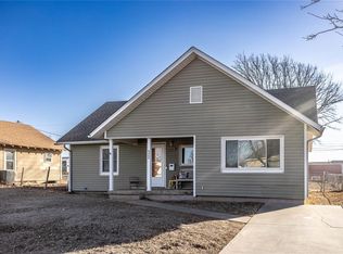 522 N Illinois St, Weatherford, OK 73096
