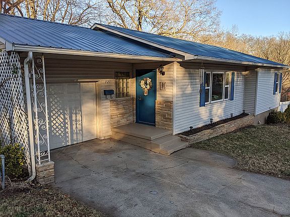 Front Door/Drive way