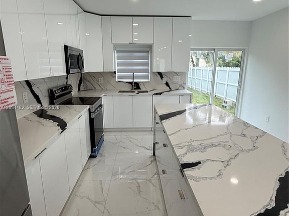 3rd image of 2100 NW 102nd St #2
