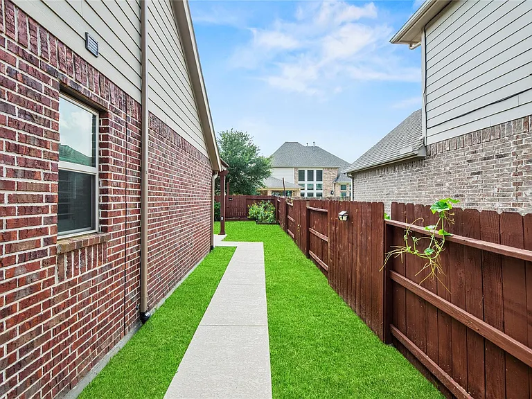 2822 Juniper Pines Ln — Photo 45