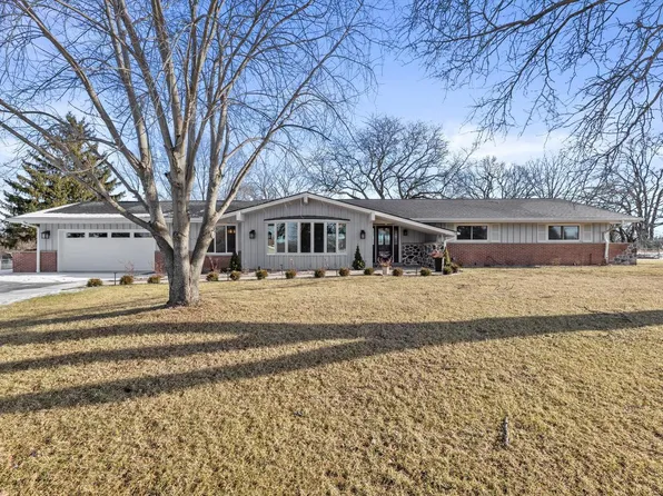 850 Janacek ROAD, Brookfield, WI 53045