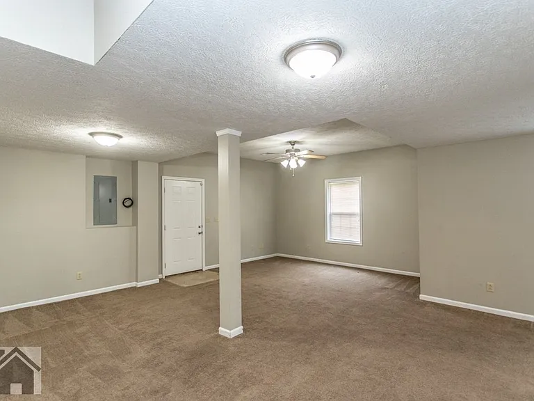 15830 Terris Ln — Photo 38