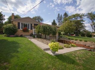 208 Fieldstone Dr, Glenshaw, PA 15116