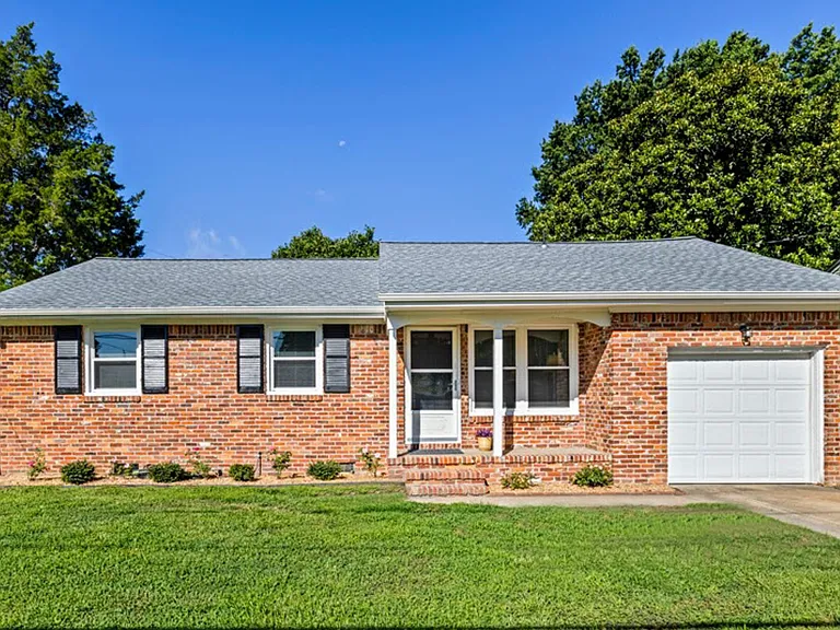 8701 Old Ocean View Rd — Photo 1