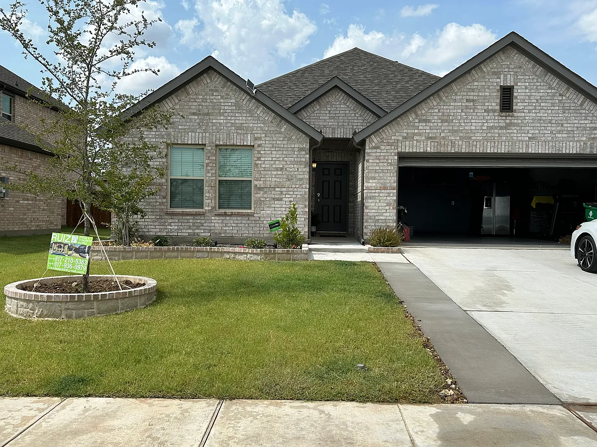 Building Photo - Chandler Dr